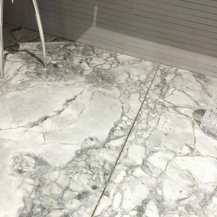 Seam Super White Countertop