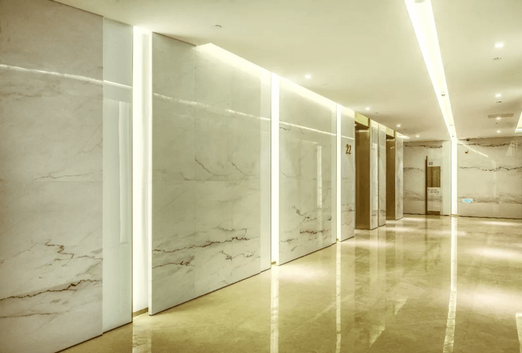 Bookmatch Calacatta Lincoln Marble