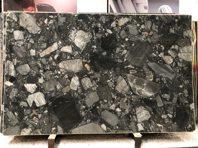 Polished black marinace granite slab (1)