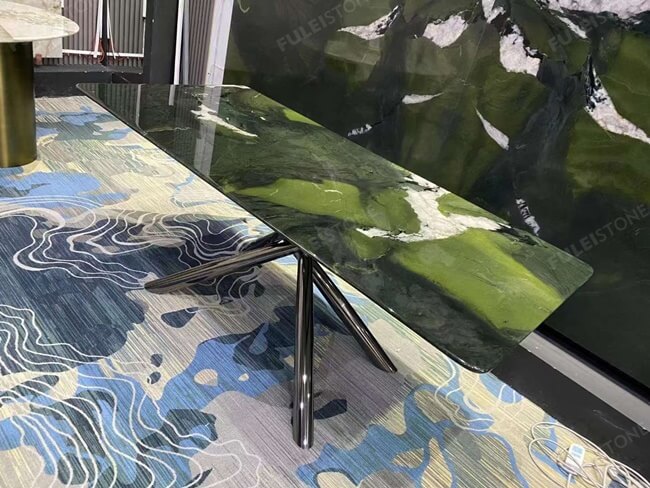 Avocatus Quartzite slab for interior table top