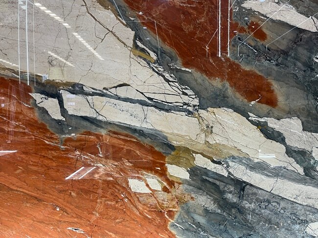 Breche Fantastique Marble Detail